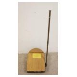 1253	VINTAGE CARNIVAL BALLOON BELLOWS BY PIONEER, 27 IN H 