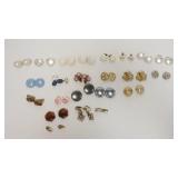 1340	LARGE LOT OF EARRINGS, AS FOUND