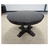1023	ROUND COUNTRY TABLE W/ONE TABLE LEAF, 4 FT X 30 1/4 IN, TABLE LEAF IS 24 IN WIDE