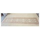 1034	RUNNER W/STYLIZED FLOWERS, 2 FT 11 IN X 12 FT 2 IN