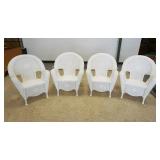 1167	VINYL WOVEN PATIO SET WITH GLASS TOP TABLE AND 4 ARM CHAIRS. 47 IN X 28 IN