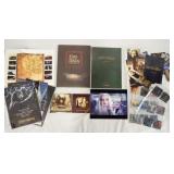 1020	LOT OF LORD OF THE RINGS FILM MEMORBILLIA, LOT INCLUDES A PRESS KIT, A SIGNED PRINT, DIGITAL PR