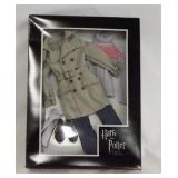 1083	TONNER HARRY POTTER HERMIONE GRANGER WEEKEND TOGS OUTFIT SET, NEW IN BOX!