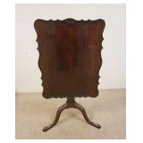 1136	ANTIQUE MAHOGANY TILT TOP TABLE W/PIE CRUST EDGE, 32 IN X 24 1/2 IN X 28 1/2 IN HIGH