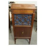 1141	EDISON FLOOR VICTROLLA, 20 1/2 IN X 20 1/2 IN X 47 1/2 IN HIGH