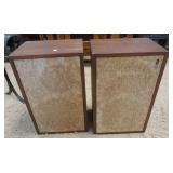 1144	PAIR OF UTAH A90 STEREO SPEAKERS, 14 IN X 10 IN X 11 1/4 IN