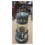 1190	PERFECTION KEROSENE HEATER W/ GLASS SLEEVE 24 1/2 IN H 