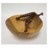 1325	CARVED WOODEN BOWL W/GIRAFFE, BOWL IS 7 1/4 IN DIAMETER