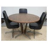 1352	MID CENTURY MODERN ROUND TABLE W/ 3 SWIVEL CHAIRS, TABLE IS 41 1/2 IN DIAMETER , 29 IN H 