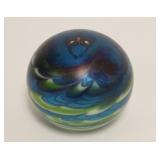 1014	LUNDBERG STUDIOS BUTTERFLY PAPERWEIGHT, 1979, #L583/52, 3 IN DIAMETER