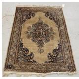 1050	ORIENTAL AREA RUG, 6 FT 1 IN X 4 FT