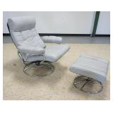1124	EKORNES LEATHER & CHROME CHAIR W/MATCHING FOOT STOOL, GRAY