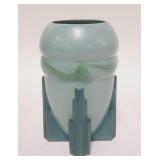 1002	ROSEVILLE FUTURA 8 IN VASE