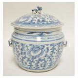 1215	BLUE & WHITE ASIAN COVERED JAR W/ANIMAL FINIAL 7 3/4 IN HIGH