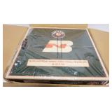 1015	LIONEL TRAIN SET BURLINGTON NORTHERN COAL TAIN SET 6-31710 SEALED IN BOX