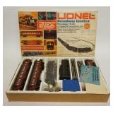 1020	LIONEL TRAIN SET BROADWAY LIMITED PASSENGER TRAIN SET