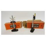 1181	LIONEL O GAUGE #154 & 151 CROSSING SIGNAL & SEMAPHORE