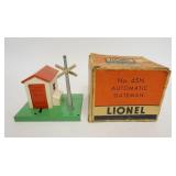 1202	LIONEL O GAUGE AUTOMATIC GATEMAN #45N