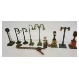 1289	GROUP OF ASSORTED TRAIN ACCESSORIES