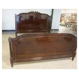 1055	KARGES KING SIZE BED FLUTED COLUMNS & RIBBON CARVED CREST 80 IN X 86 1/2 IN , 63 1/4 IN H 