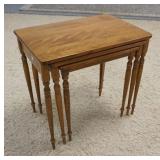 1250	NEST OF 3 MAPLE TABLES W/PENCIL TURNED LEGS, 23 IN HIGH X 25 IN WIDE X 17 IN DEEP