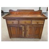 1267	COPPER LINED DRY SINK W/SCALLOPED EDGE SPLASH & 3 DRAWERS OVER 2 DOORS & PANELED SIDES, 39 IN H