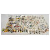 1164	LARGE LOT OF MINIATURE MODELS INCLUDES CARS, PEOPLE, ANIMALS, RAILROAD ACCSESORIES, ETC. 