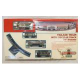 1172	LEMAX VILLAGE COLLECTION, VILLAGE TRIAN W/ CIRCULAR TRACK