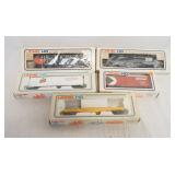 1251	5 LIONEL HO MODEL TRAINS