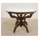 1157	VICTORIAN MARBLE TOP LAMP TABLE ON WALNUT BASE, TURTLE TOP