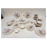 1325	48 PIECE JOHNSON BROS *SHERATON* DINNERWARE