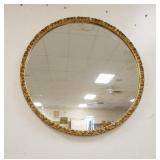 1339	ROUND MIRROR IN GILT FRAME, 29 1/4 IN DIAMETER