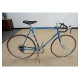 1164	MENS TEN SPEED PEUGEOT BIKE