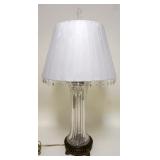 1189	TABLE LAMP W/ CUT GLASS CENTER APP. 27 IN H 
