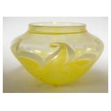 1261	VANDERMARK STUDIOS ART GLASS VASE APP. 7 IN X 4 3/4 IN H 