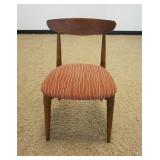 1320	WALNUT MIDCENTURY MODERN SIDE CHAIR