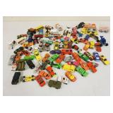 1121	LARGE COLLECTION OF VINTAGE TOY HOT WHEELS & OTHER TOY CARS