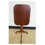 1233	ANTIQUE FEDERAL MAHOGANY TILT TOP TABLE, APPROXIMATELY 22 IN X 17 IN X 29 IN, WITH TIGER GRAIN 