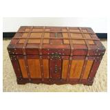 1270	WOOD STORAGE CHEST, APPROXIMATELY 26 IN X 14 IN X 16 IN