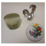 1103	LOT OF ASSORTED DECORATIVE ITEMS INCLUDING SANTIAGO PEWTER ROOSTER, ROUND ONYX BOX & FLOWERS OF
