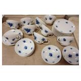 1204	ROSENTHAL 27 PIECE CHINA