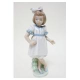 1017	LLADRO DAISA PORCELAIN FIGURE OF YOUNG GIRL, APPROXIMATELY 9 IN HIGH
