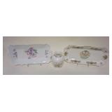 1158	AYNSLEY CHINA 3 PIECE LOT, 5 1/4 IN HIGH VIASE & 2 TRAYS APPROXIMATELY 12 1/2 IN X 6 1/2 IN