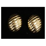 1209	PAIR OF 14KT YELLOW GOLD OVAL BUTTON STYLE EARRINGS, CLIP BACK, , 2.15 DWTS