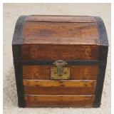 1052	SMALL ANTIQUE WOOD DOME TOP TRUNK, APPROXIMATELY 18 IN X 15 IN X 18 IN