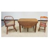 1089	COUNTRY FURNITURE LOT, OAK DROP LEAF TABLE, WINDSOR & PLANK BOTTOM CHAIRS