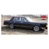 1163	1989 LINCOLN TOWN CAR 4 DOOR SIGNATURE SEREIS, 1LNBM82F8KY794226, 64,660 MILES, NOT RUNNING