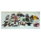 1084	LARGE LOT OF VINTAGE ACTION FIGURES, TOYS, PARTS AS FOUND INCLUDING GI JOE, TOHO 1974 GODZILLA 