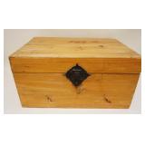 1235	ANTIQUE DOVETAILED PINE BOX W/BRASS CLASP ON FRONT, APPROXIMATELY 16 IN X 25 IN X 13 IN HIGH