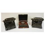 1244	3 ANTIQUE UNDERWOOD TYPEWRITERS